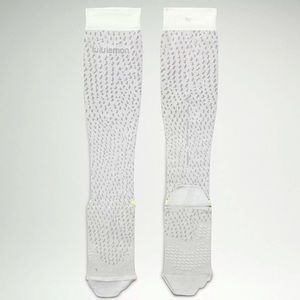 Lululemon MicroPillow Compression Knee High Running Sock Light Cushioning Size L